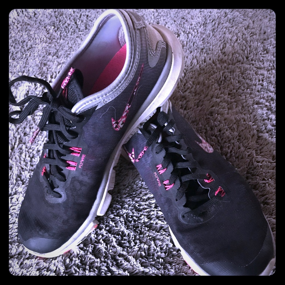 Nike “flywire”